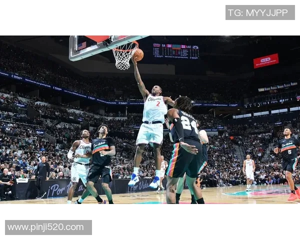 马刺与快船激战正酣NBA录像回顾12月14日精彩瞬间分析